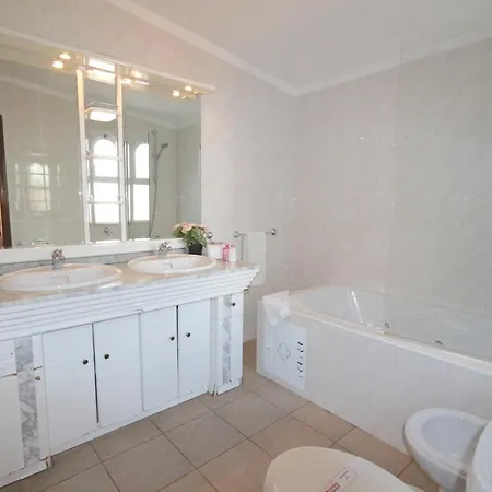 Villa Girasol, 171 - Clever Details