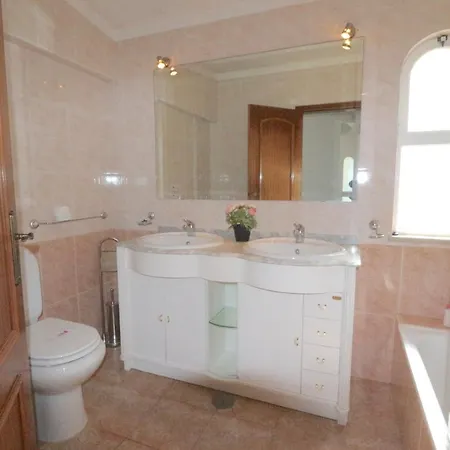 Girasol, 171 - Clever Details *