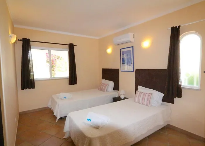 Girasol, 171 - Clever Details *