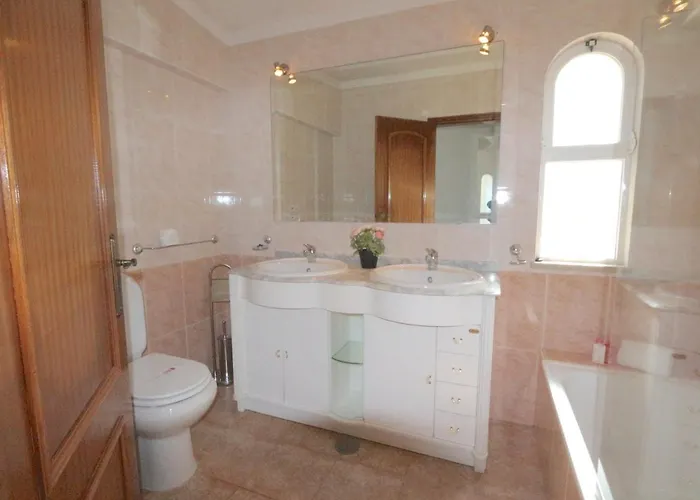 Girasol, 171 - Clever Details *